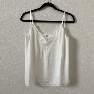 NWOT MELROSE AND MARKET Women’s Loose White Laced Trim and Chiffon Top | Size M